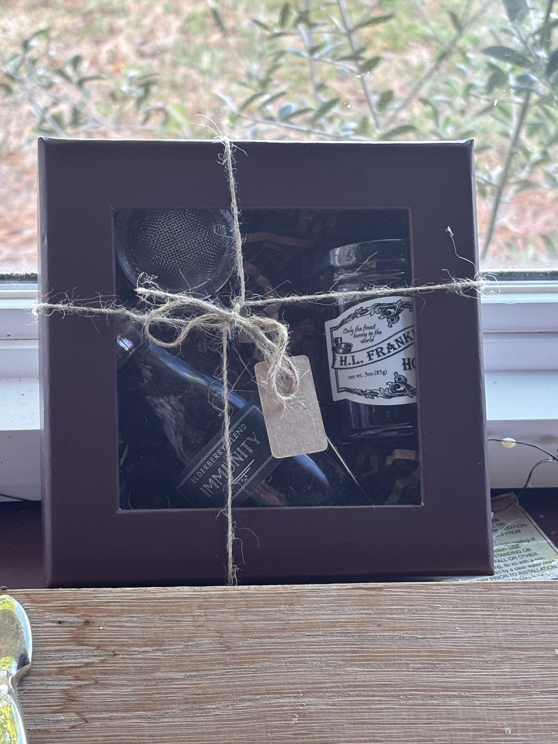 Tea Gift, Elderberry Blend, Mocha Box